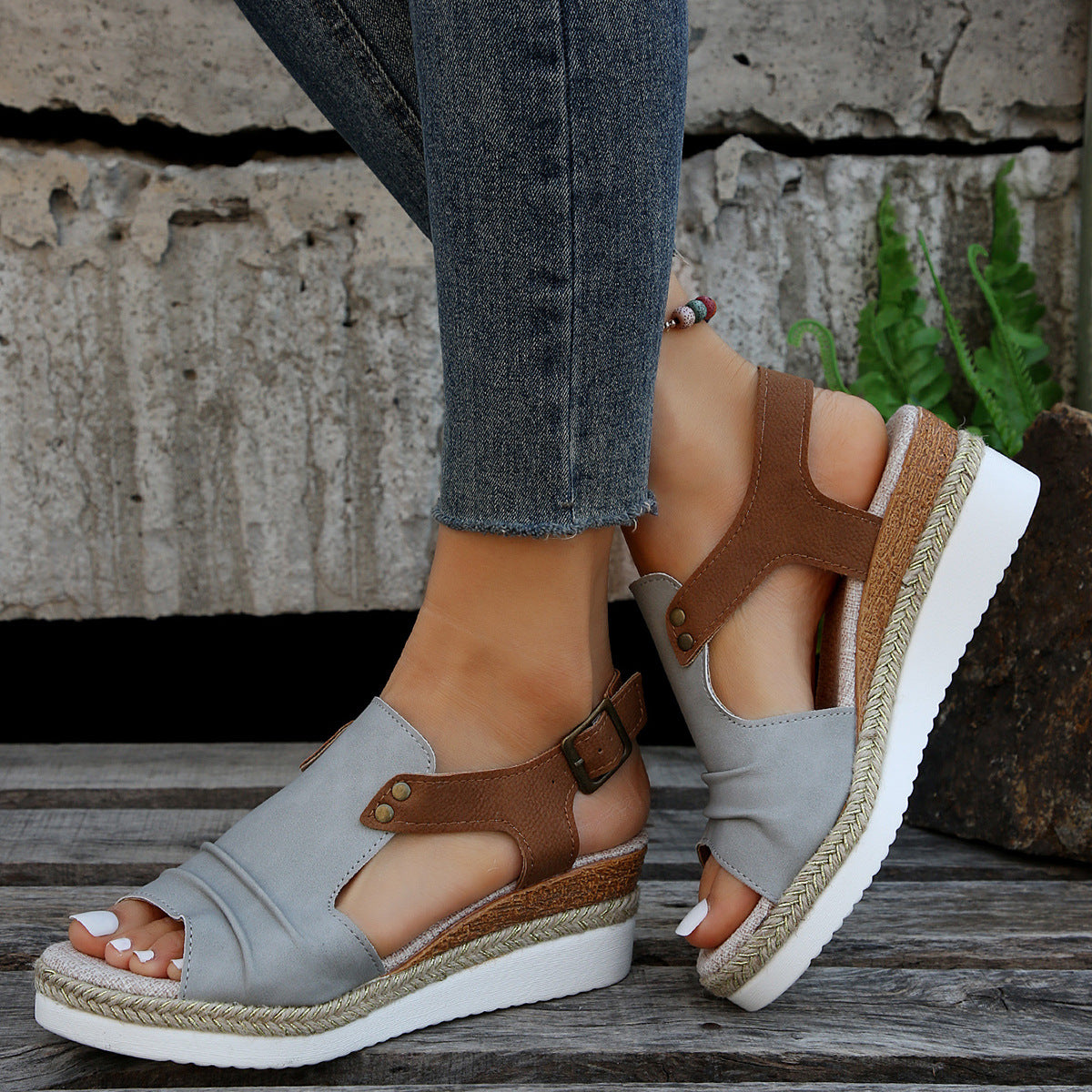 Fish Mouth Wedges Sandals With Straw Design Summer Peep Toe Buckle Beach Shoes For Women