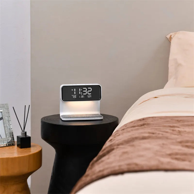 Creative 3 In 1 Bedside Lamp Wireless Charging